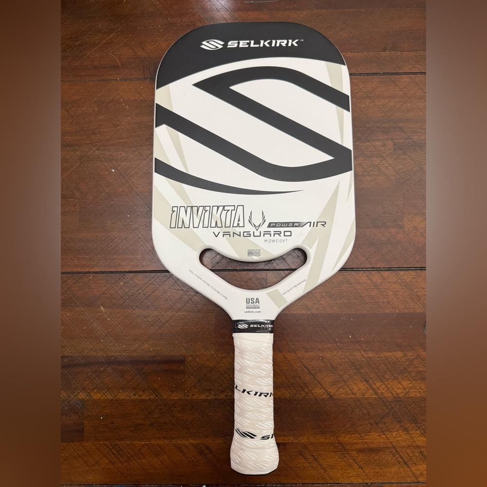 Selkirk VANGUARD Power Air - Invikta Pickleball Paddle